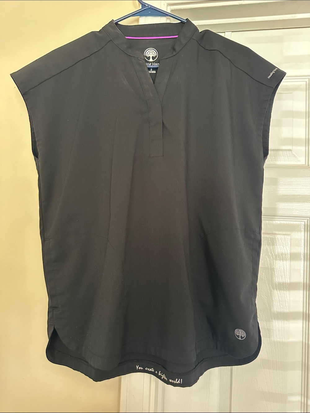 healing hands Black Short Sleeve V-Neck Scrub Top